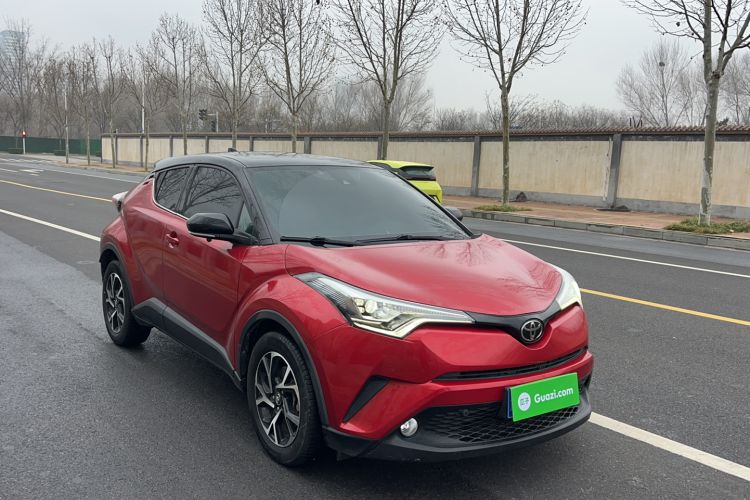 Used Toyota C-HR 2018 2.0L Luxury Sunroof Version China VI Standard

