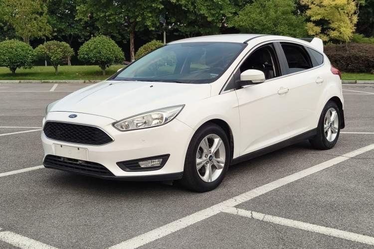Used Ford Focus 2017 Hatchback 1.6L Automatic Comfort Plus SmartDrive Edition Guazi used car, China used car export, Used car for sale, Used  cars, Cheapest cars for sale