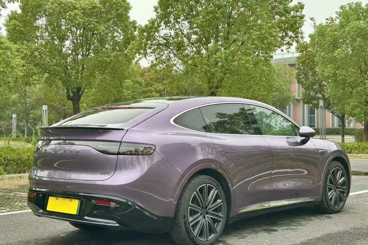 Used Hima Luxeed R7 2024 All-Electric 667 km Max
