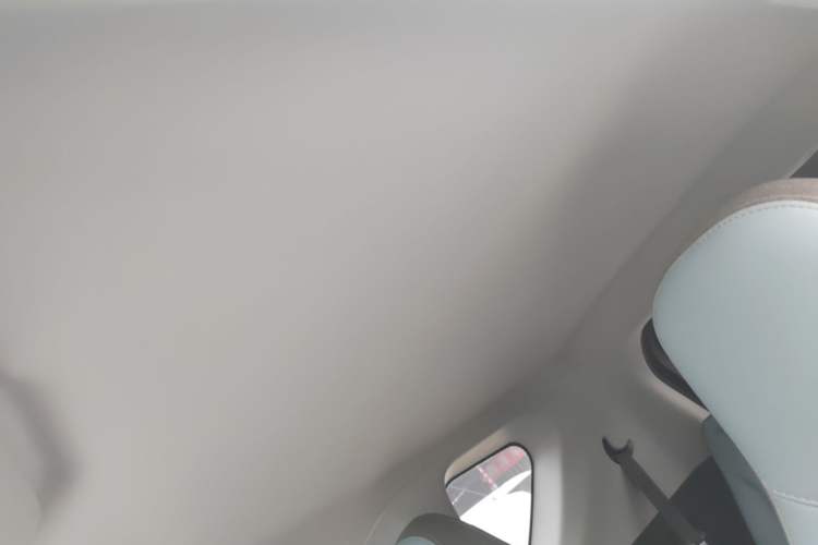 Used Chery New Energy Little Ant 2022 Revised Version Sweet Pink Edition Half-Sugar Version Lithium Iron Phosphate 30.7 kWh 30 kW 301 km