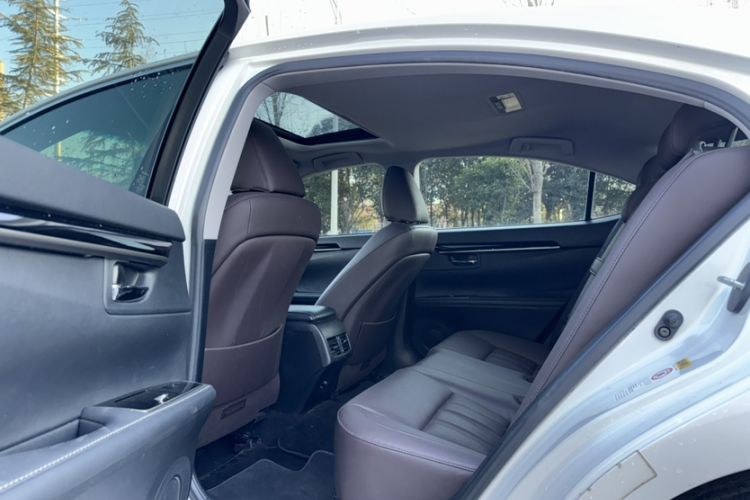 Used Lexus ES 2017 200 30th Anniversary Edition