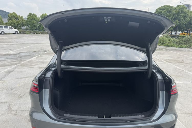 Used Geely Galaxy A7 2025 Model EM-i 70km Launch Edition Trunk