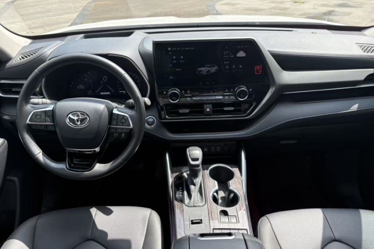 Used Toyota Highlander 2024 2.5L Smart Electric Hybrid Dual-Motor Two-Wheel-Drive Prestige Version 7 Seats
