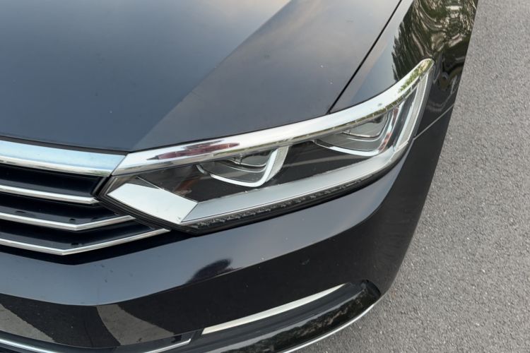 Used Volkswagen Magotan 2017 330TSI DSG Luxury Model Left Front Headlight