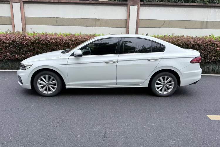 Used Volkswagen Bora 2021 1.5L Automatic Comfort Smart Connect Edition Exterior 6