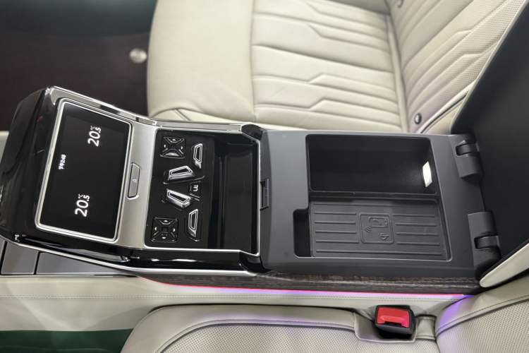 Used Audi A8 2021 A8L 55 TFSI quattro Prestige Edition
