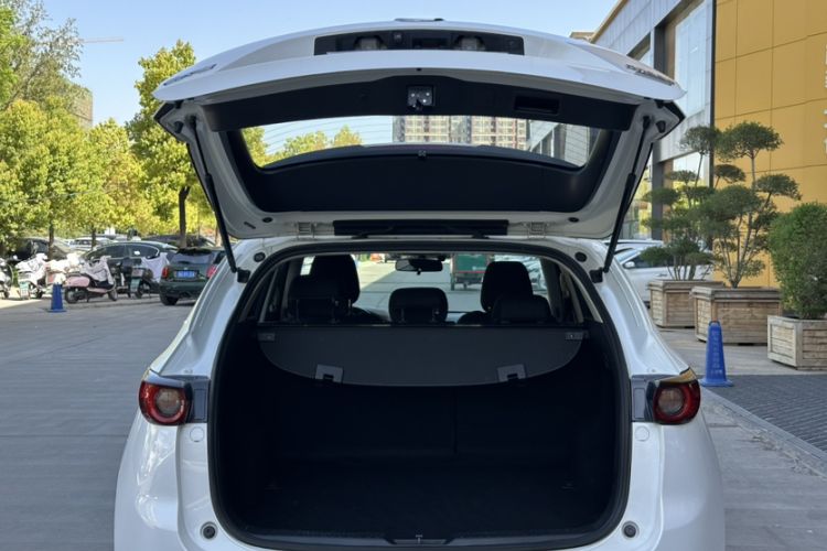 Used Mazda CX-5 2020 2.0L Automatic Two-Wheel Drive Smart Version
