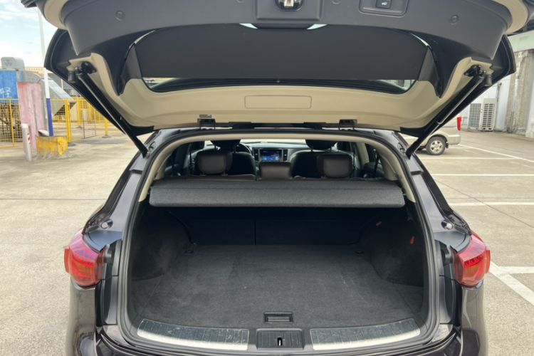 Used Infiniti QX70 2013 3.7L Standard Edition