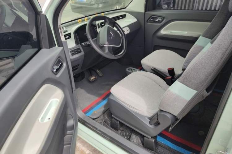 Used Wuling Hongguang MINIEV 2022 Macaron Fashion Model Lithium Iron Phosphate