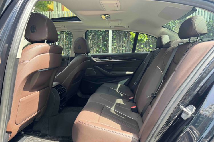 Used BMW 5 Series 2021 Updated Version 525Li Luxury Package Interior 4