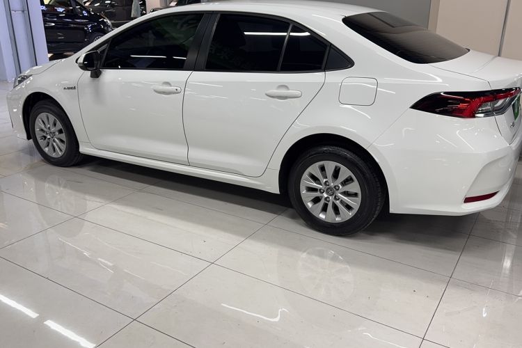 Used Toyota Corolla 2022 Dual-Motor 1.8L E-CVT Pioneer Edition

