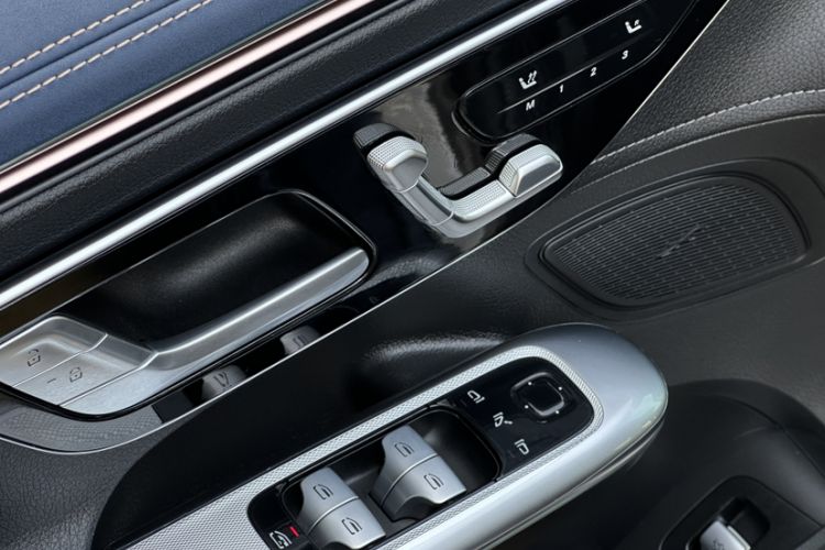 Used Mercedes-Benz EQE 2022 350 Luxury Edition Interior 3