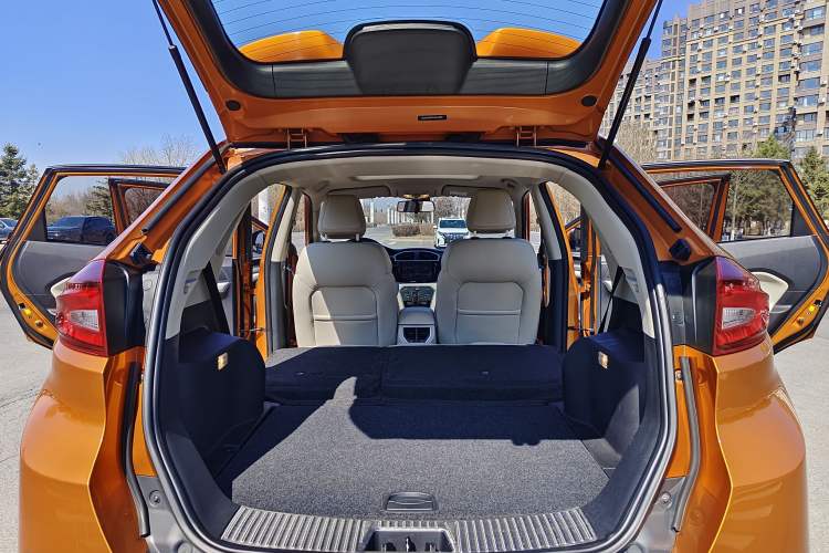 Used MG GS 2015 1.5TGI TST Luxury Edition Interior 2