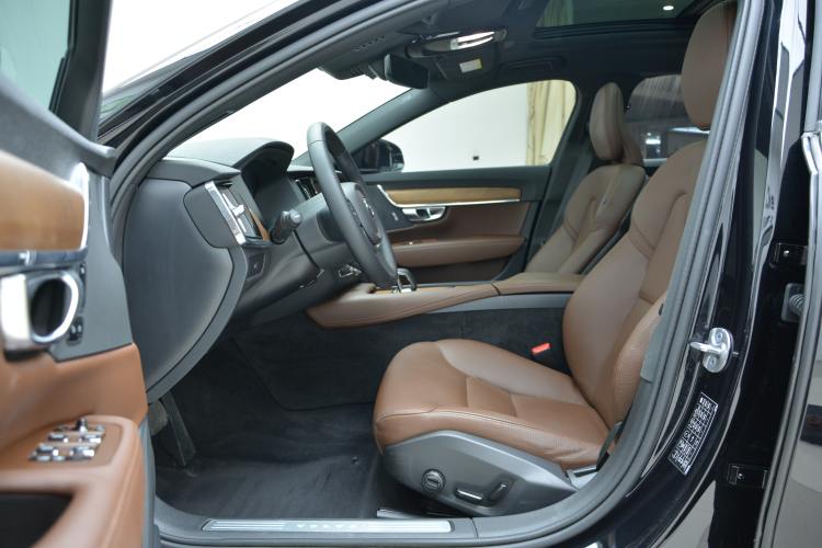 Used Volvo S90 2023 B5 Zhiyi Luxury Edition