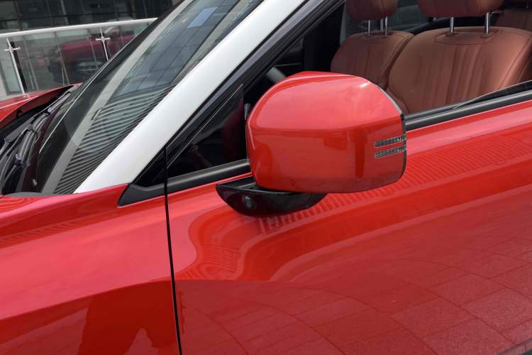 Used AION V 2024 Aion Tyrannosaurus 650 LiDAR Edition
