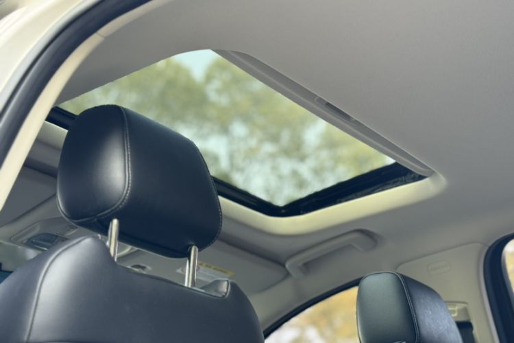 Used Ford Escort 2015 1.5L Automatic Fashion Model