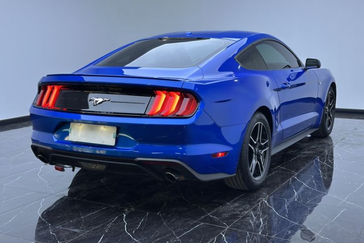 Used Ford Mustang 2019 2.3T Automatic Hardtop Base Version U.S. Specification Exterior 3