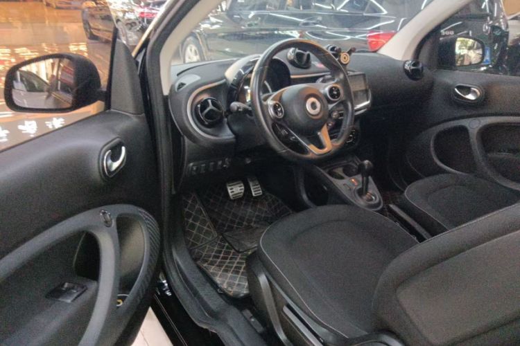 Used smart fortwo 2015 1.0L 52 kW Hardtop Passion Edition