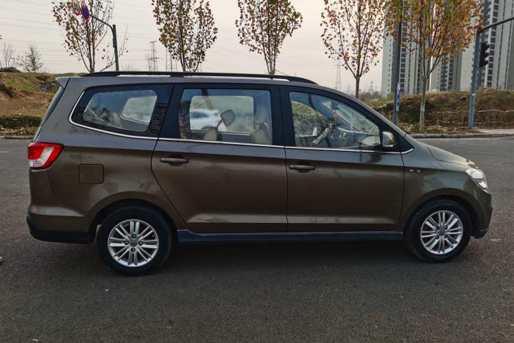 Used Wuling Hongguang 2015 1.5L S1 Comfort China V Standard
