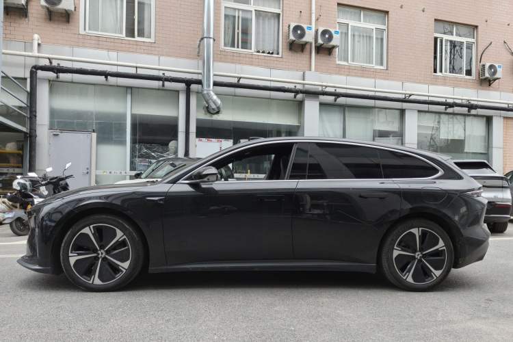 Used Nio ET5T 2024 75kWh Touring Exterior 4