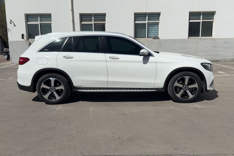 Used Mercedes-Benz GLC 2019 Facelift GLC 260 L 4MATIC Luxury Model
