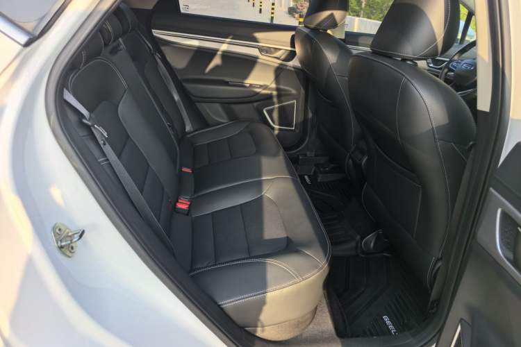 Used Geely Auto Emgrand GS 2019 1.4T CVT Edition Interior 8