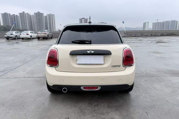 Used MINI MINI 2016 1.5T COOPER Five-Door Edition
