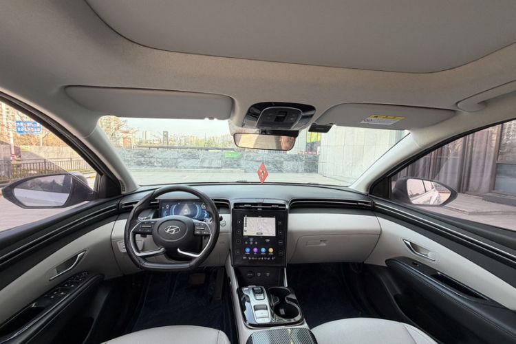 Used Hyundai Tucson 2021 Tucson L 1.5T DCT TOP Flagship Edition Interior 4