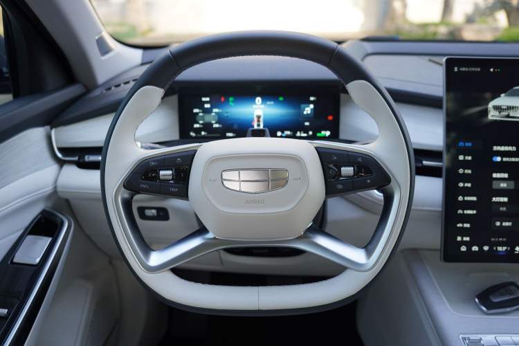 Used Geely Auto Preface L 2024 Zhiqing 1.5TD Tiangong Edition Steering Wheel