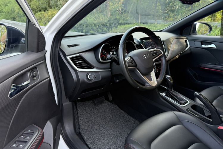 Used Chevrolet Monza 2019 RS 330T Automatic Comfort Edition China VI Standard