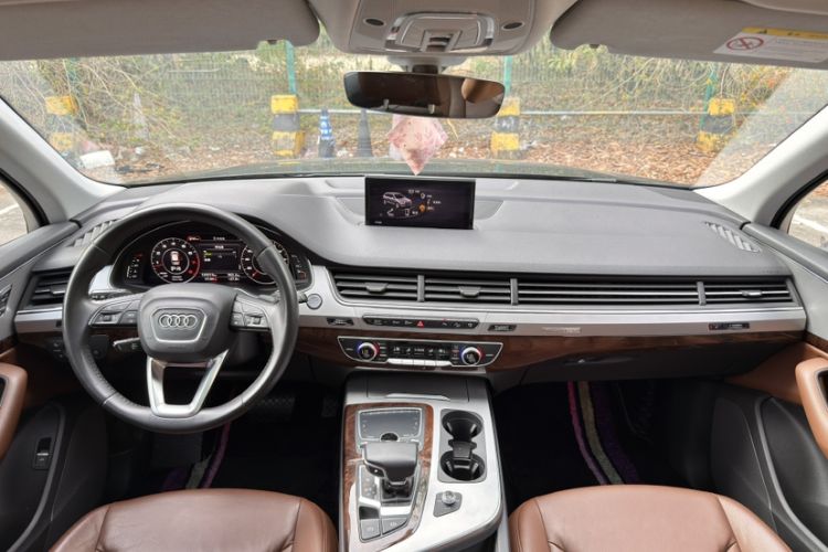 Used Audi Q7 2016 45 TFSI Technology Edition Exterior 12