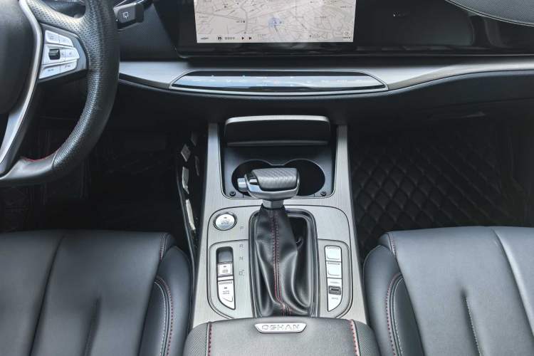 Used CHANGAN OSHAN X7 2021 1.5T Automatic Luxury Model Interior 2