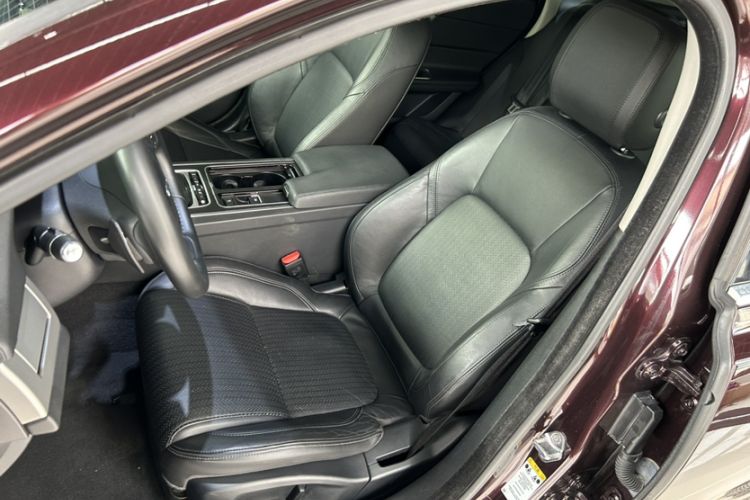 Used Jaguar XF 2016 XF 3.0 SC Two-Wheel-Drive Luxury Edition