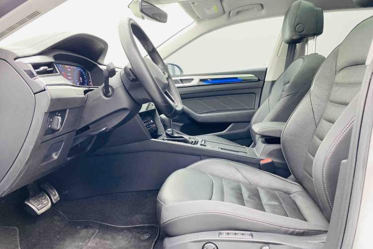 Used Volkswagen FAW-Volkswagen CC 2023 Hunting Vehicle 380TSI Hunter's Heart Edition Interior 2