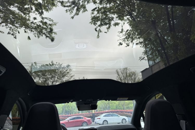 Used Nio EC6 2024 75 kWh Headliner