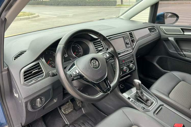 Used Volkswagen Golf Sportsvan 2018 230TSI Automatic Trend Edition