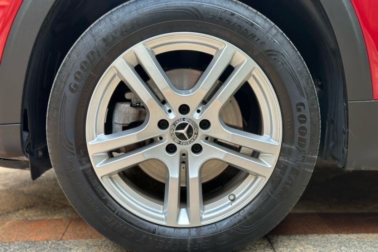 Used Mercedes-Benz GLB 2023 Refresh GLB 200 Fashion Edition
