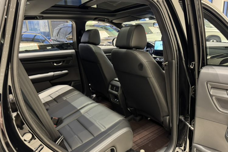 Used Honda CR-V 2026 Model—Global 30-Year Glory Edition 2.0L e:HEV Two-Wheel-Drive Smart Enjoyment Version