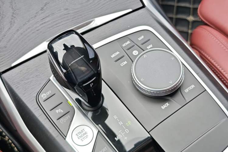 Used BMW 3 Series 2021 Second Facelift 325i M Sport Package Interior 1