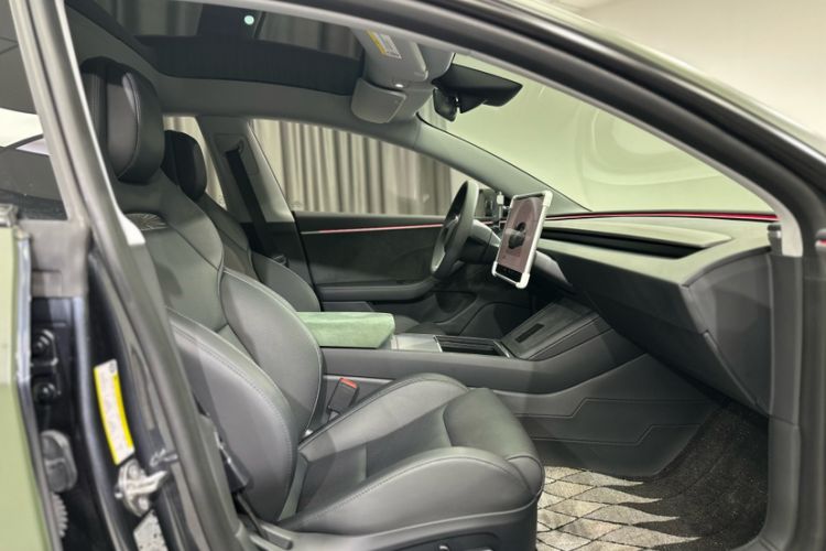 Used Tesla Model 3 2024 High-Performance All-Wheel-Drive Version
