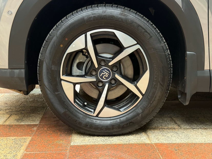 BYD Yuan UP 2025 Intelligent Driving Version 401 km Leading Edition — снимка 17