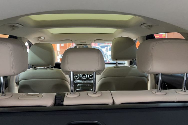 Used Mercedes-Benz GLC 2017 GLC 260 4MATIC Luxury Model