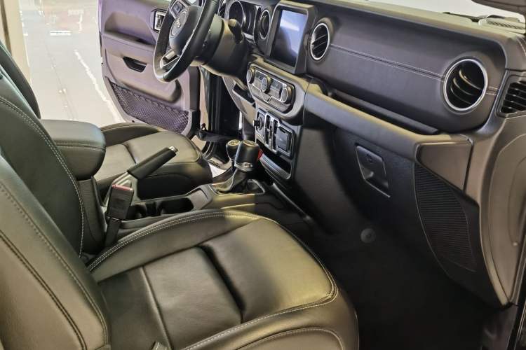 Used Jeep Gladiator 2022 3.6L Pioneer Edition
