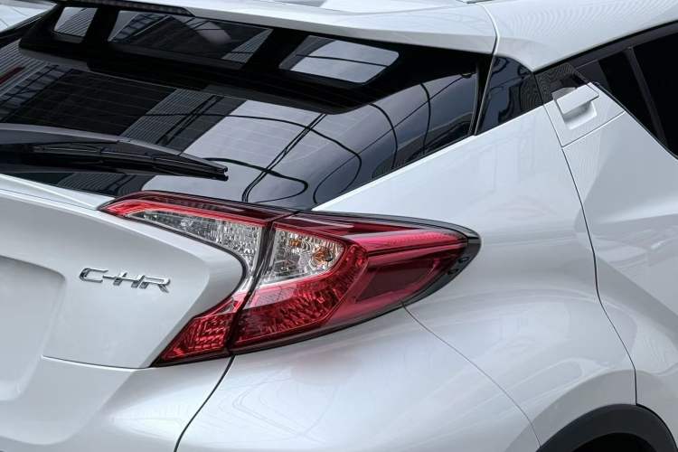 Used Toyota C-HR 2022 2.0L Leading Edition
