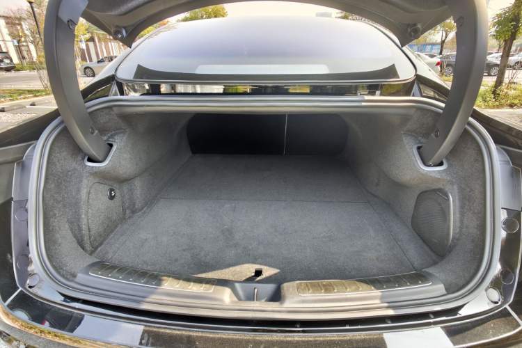 Used Hima Luxeed S7 2025 855 km Max