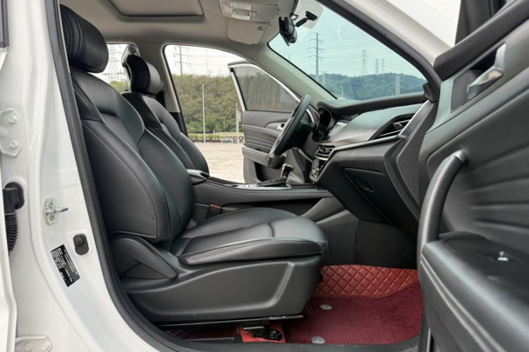 Used CHANGAN CS35PLUS 2019 1.4T DCT Chuanlian Blue Whale Edition Interior 5