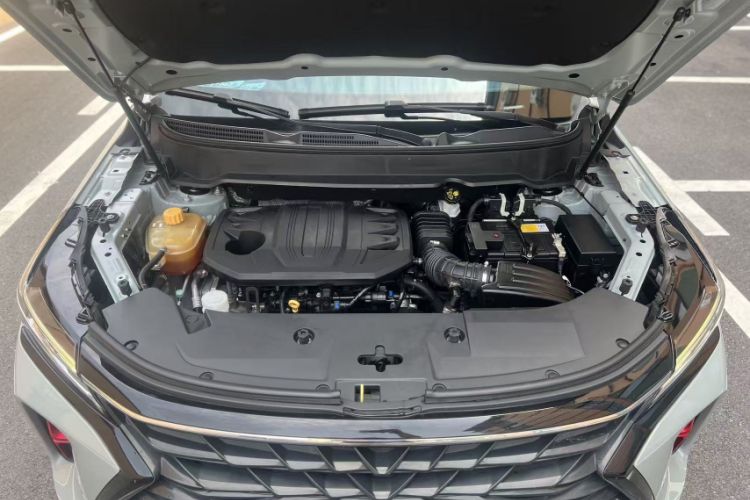 Used Dongfeng Fengon 580 2022 1.5T Automatic Luxury Edition