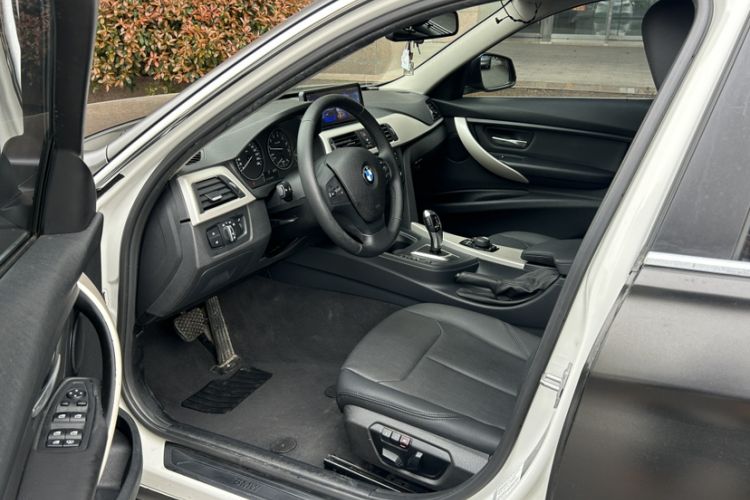 Used BMW 3 Series 2015 320Li Luxury Edition Fashion Model