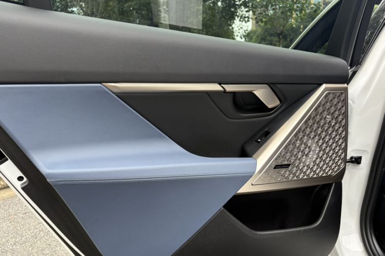 Used BMW 5 Series 2024 530Li Luxury Edition M Sport Package