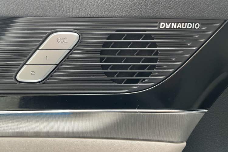 Used BYD Tang New Energy 2025 DM-i 115KM Cloud Ride Flagship Model Interior 5